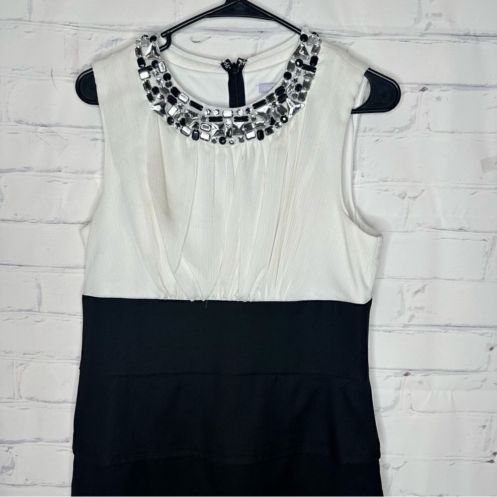 Luxe‎ by Carmen Marc size 10 dress